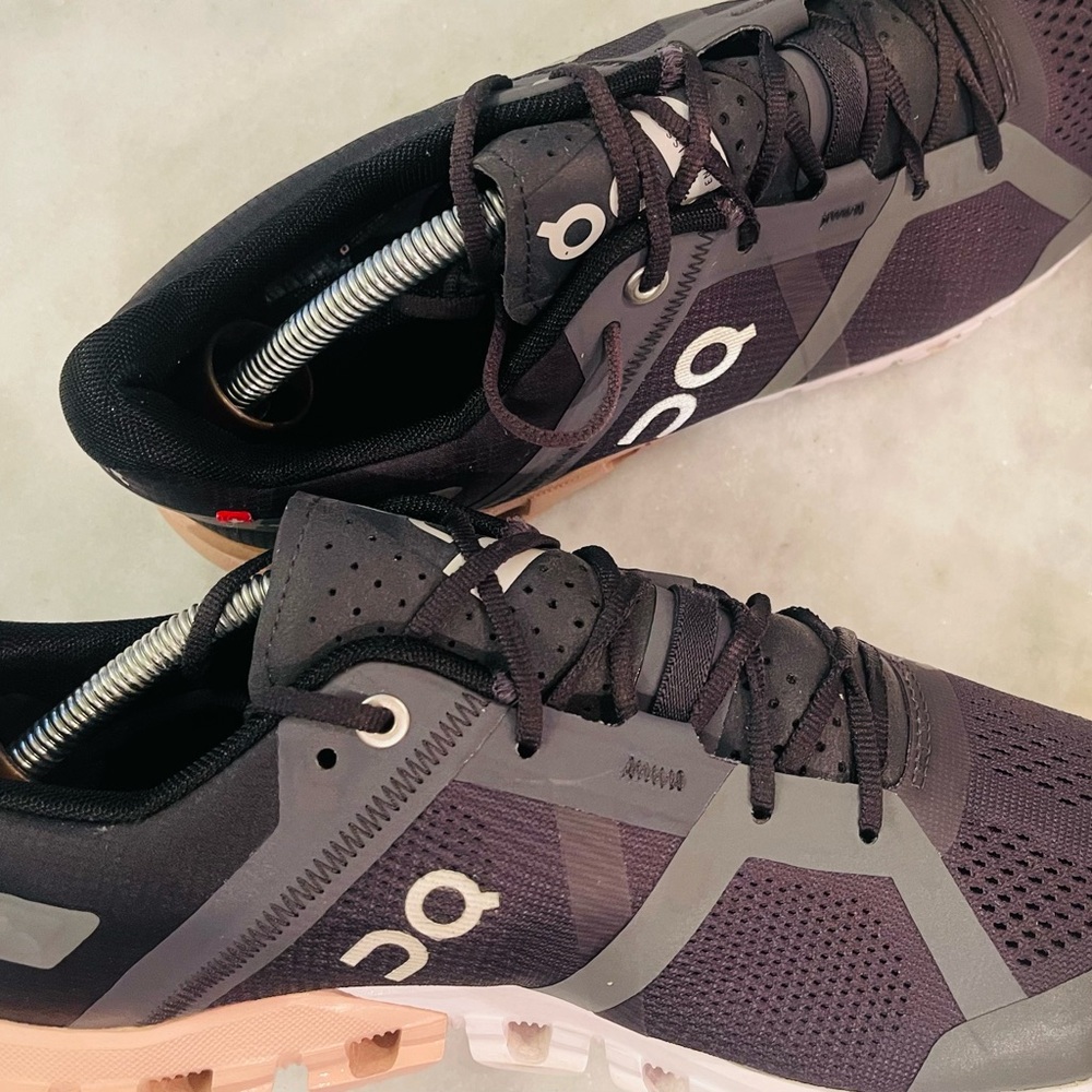 On Running Black and Pink Athletic Shoes - Picture 2 of 9